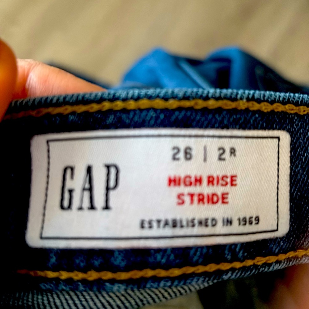 Gap high rise stride size 2 Reg